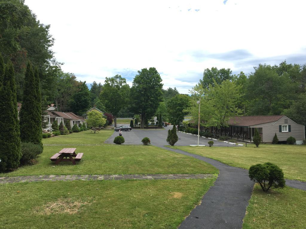 Adirondack Oasis Motel Lake George Exterior foto