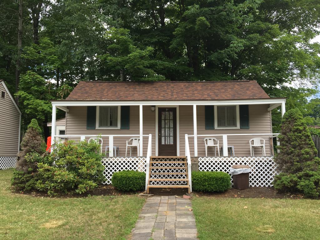 Adirondack Oasis Motel Lake George Exterior foto