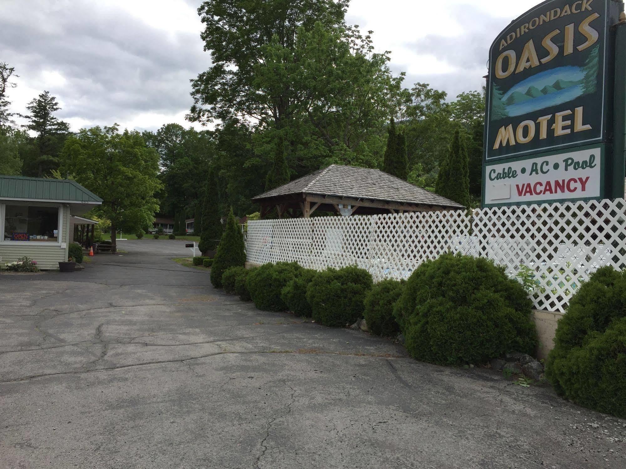 Adirondack Oasis Motel Lake George Exterior foto