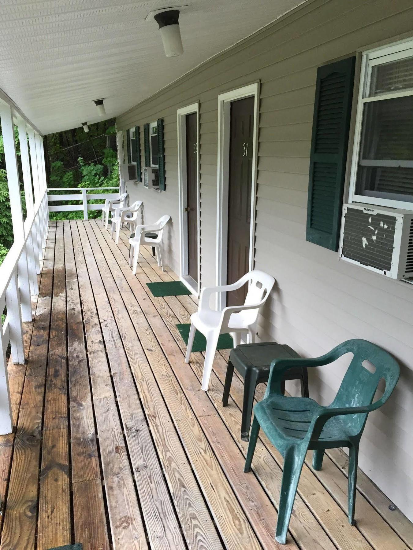 Adirondack Oasis Motel Lake George Exterior foto